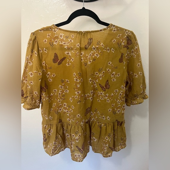 Madewell courtyard ruffle hem blouse - Picture 5 of 7